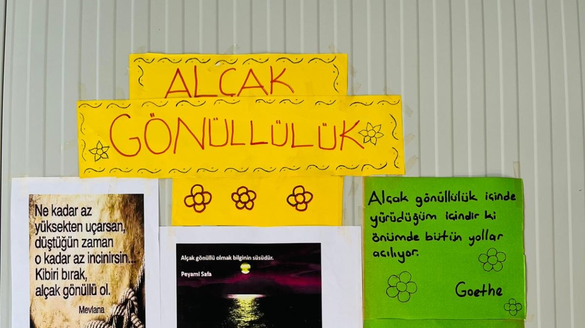 Türk Dili ve Edebiyatı Öğretmenlerimiz ve Öğrencilerimizden ALÇAKGÖNÜLLÜLÜK Köşesi!!
